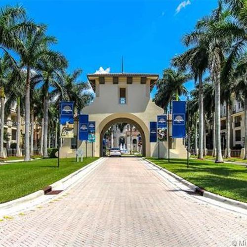 211-3020 Nw 125th Ave, Sunrise, FL, 33323-6317 | Card Image