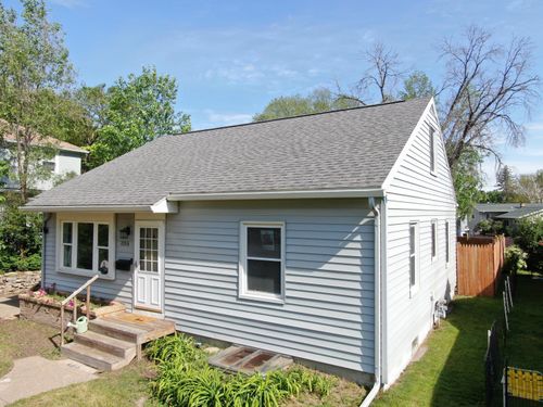 2159 Farnam St, La Crosse, WI, 54601-5972 | Card Image