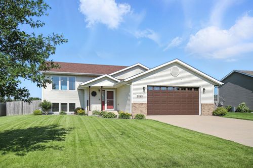 2040 Harbour Oak Dr Se, Owatonna, MN, 55060-6614 | Card Image