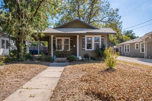 428 W Lullwood Ave, San Antonio, TX, 78212-2232 | Card Image