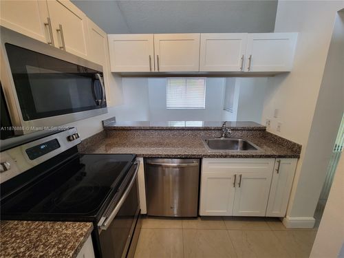 958-958 Coral Club Dr, Coral Springs, FL, 33071-5646 | Card Image