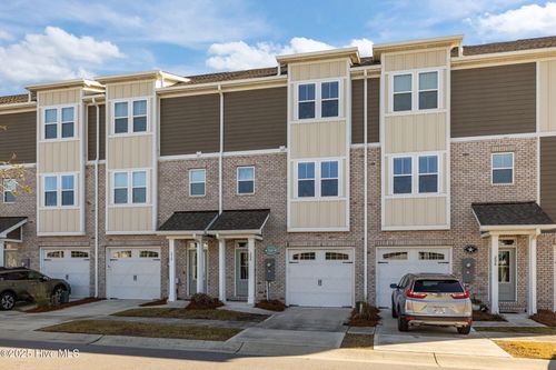 208 Gray Duck Dr, Beaufort, NC, 28516-3101 | Card Image