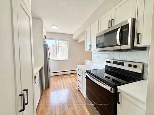 6-10 W Park Ave, Hamilton, ON, L8S3M3 | Card Image