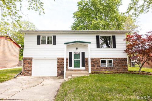 504 Joseph Dr, Fairview Heights, IL, 62208-3617 | Card Image
