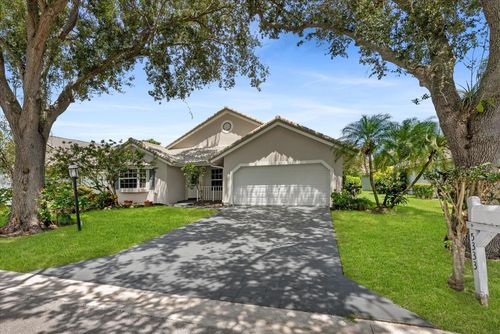 5333 Pine Cir, Coral Springs, FL, 33067-2927 | Card Image