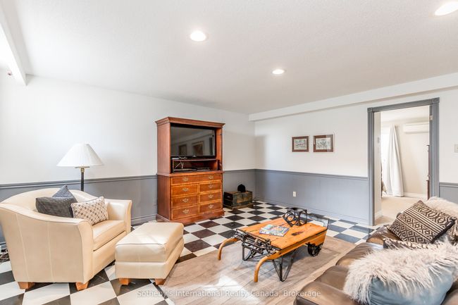 828350 Mulmur Nottawasaga Tline, Home with 6 bedrooms, 1 bathrooms and 18 parking in Mulmur ON | Image 34