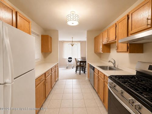 1208-1200 Summit Pointe, Scranton, PA, 18508-1027 | Card Image