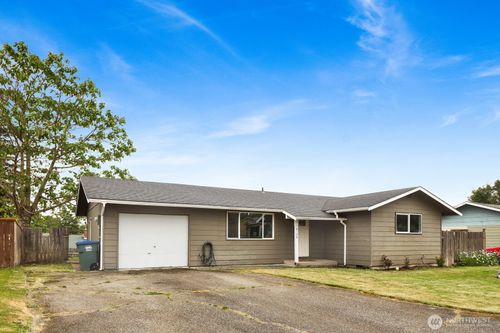 6130 Sunshine Dr, Ferndale, WA, 98248-9239 | Card Image