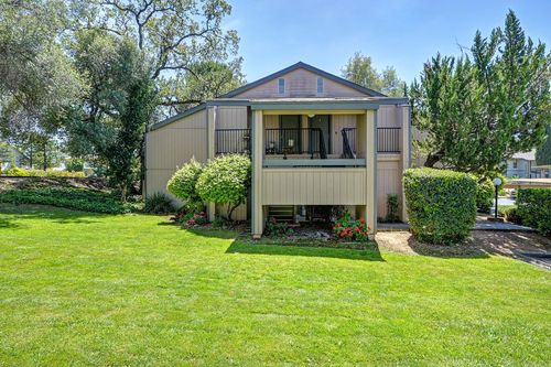 b-13067 Lincoln Way, Auburn, CA, 95603-4129 | Card Image