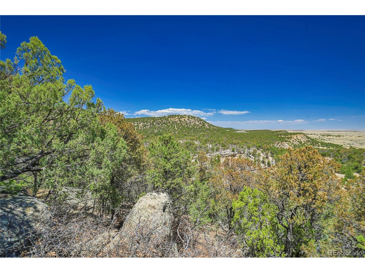 Land in Aguilar
