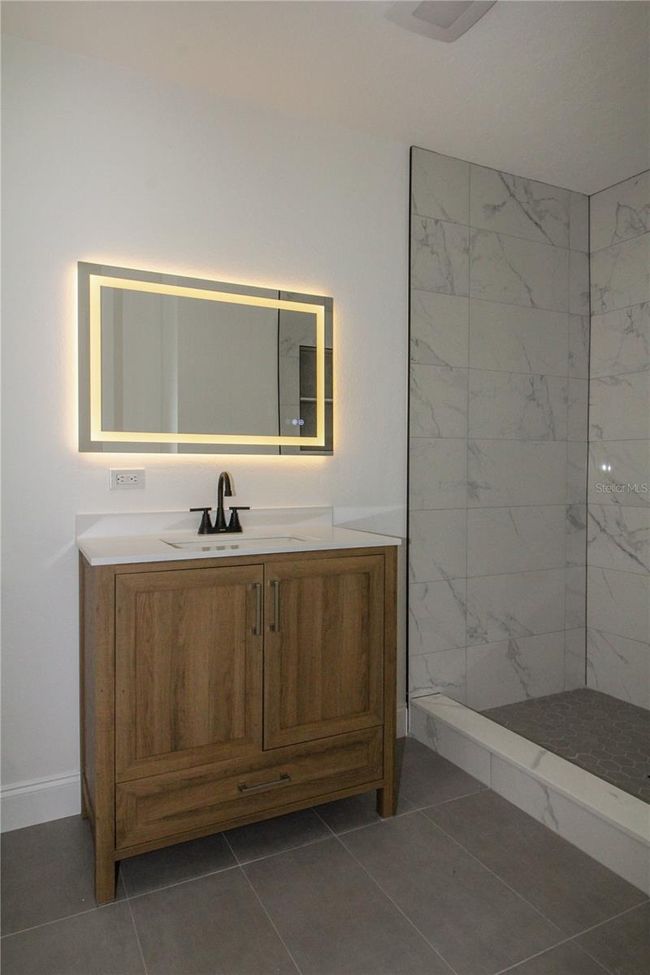 Full bath with walk in shower | Image 18