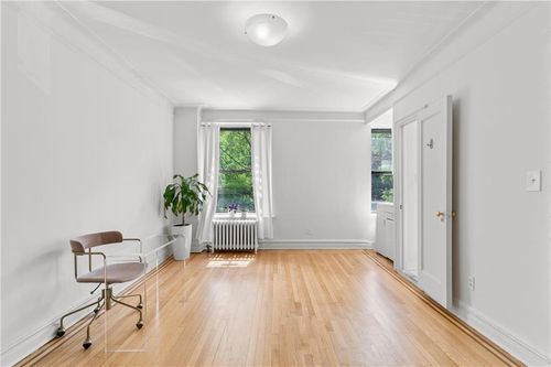 3c-300 8th Ave, Brooklyn, NY, 11215-3034 | Card Image