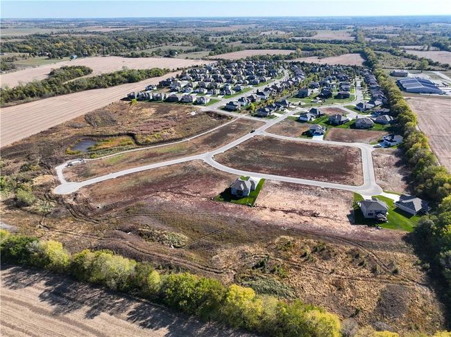 19584 Barstow Cir, House other with 5 bedrooms, 4 bathrooms and null parking in Spring Hill KS | Image 10