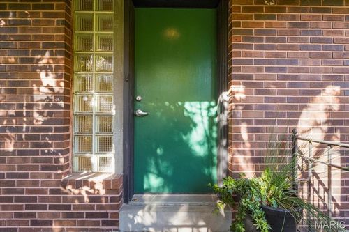 1248 Laclede Station Rd, Richmond Heights, MO, 63117-1430 | Card Image