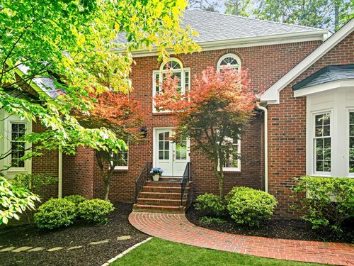 895 Waddington Ct, Sandy Springs, GA, 30350-4459 | Card Image