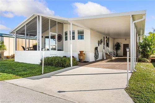 2130 Jacaranda Ct, NAPLES, FL, 34110-6392 | Card Image