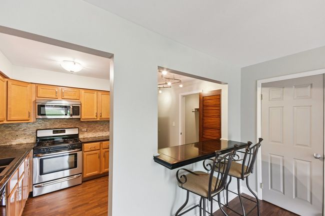 APT-1B - 493 Mchenry Rd, Condo with 1 bedrooms, 1 bathrooms and 2 parking in Wheeling IL | Image 8