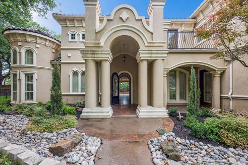 2101 Miracle Point Dr, Southlake, TX, 76092-7913 | Card Image