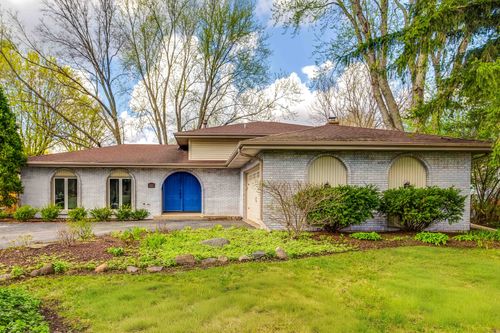 918 Bedford Ln, Libertyville, IL, 60048-3004 | Card Image