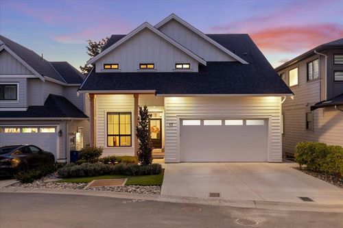 17-4217 Old Clayburn Rd, Abbotsford, BC, V3G0H7 | Card Image