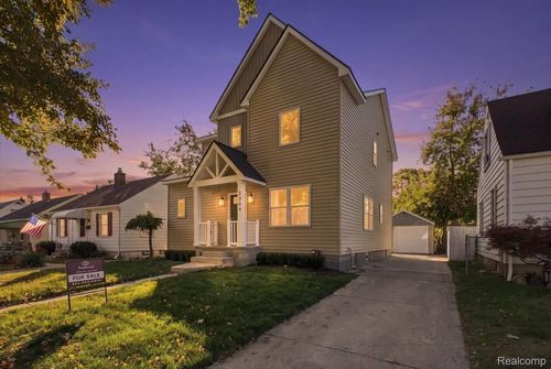 2204 Mahan St, Ferndale, MI, 48220-3425 | Card Image