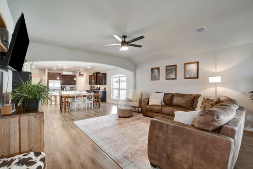 1011 Davy St, Brenham, TX, 77833-2259 | Card Image