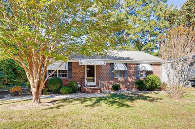 912 Straight Street, House other with 3 bedrooms, 2 bathrooms and null parking in Asheboro NC | Image 1