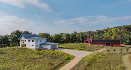 434 210th Ave, Somerset, WI, 54025-7300 | Card Image