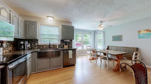 4648 Highway 31 W, Cottontown, TN, 37048-4852 | Card Image