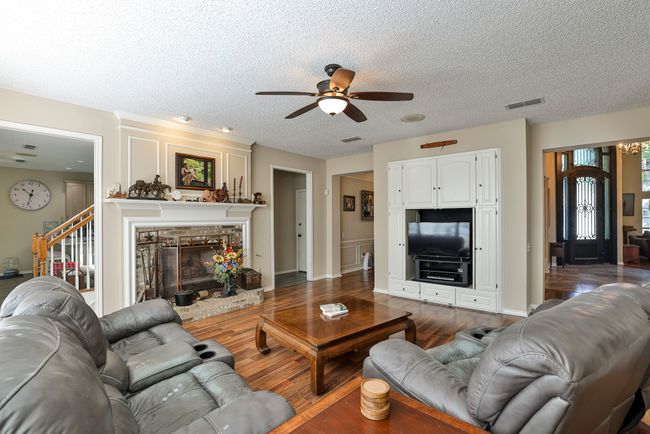 7129 Aspen Wood Trl, House other with 3 bedrooms, 3 bathrooms and null parking in Fort Worth TX | Image 13