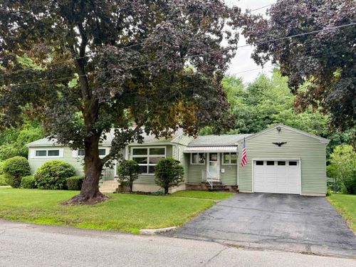 59 Pinedale St, Manchester, NH, 03102-2852 | Card Image