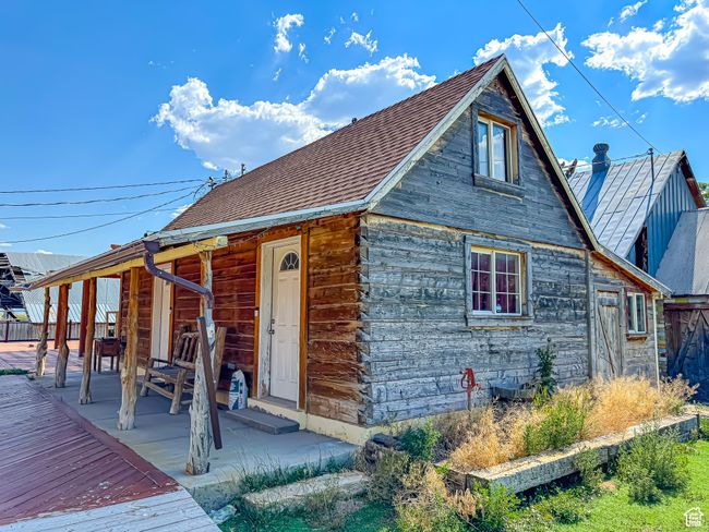 View of front of home | Image 16