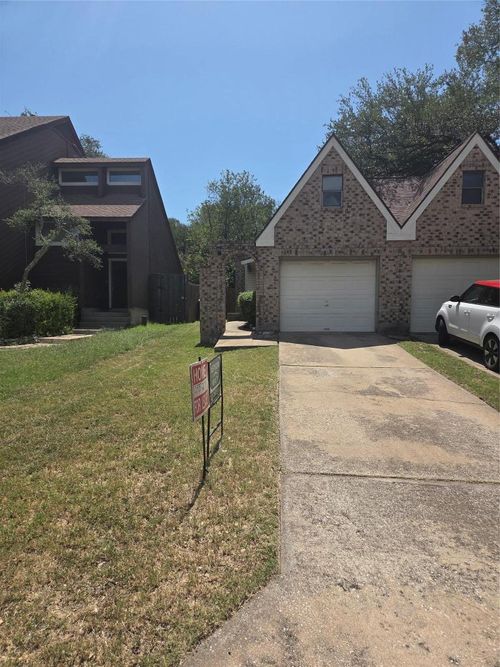 a-8111 Baywood Dr, Austin, TX, 78759-8909 | Card Image