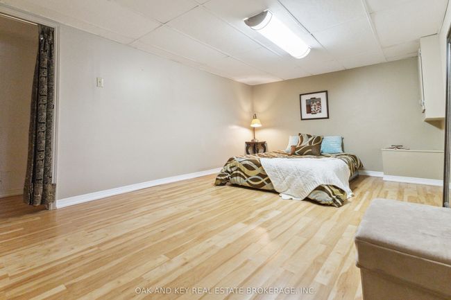 211 Trowbridge Ave, House other with 4 bedrooms, 2 bathrooms and 4 parking in London ON | Image 31