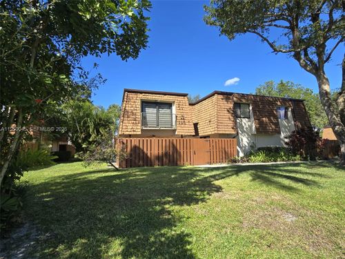 13-2080 Sw 90th Ave, Davie, FL, 33324-6866 | Card Image