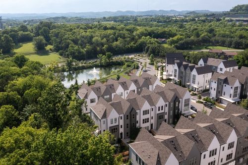 346 E Village Ln, Nashville, TN, 37216-2542 | Card Image