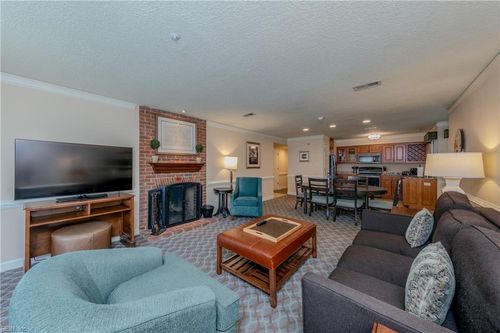 709 Graves Ordinary, Williamsburg, VA, 23185-5569 | Card Image