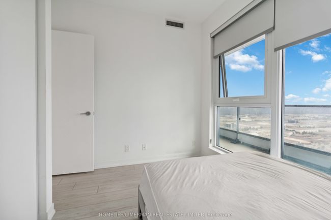 4502 - 5 Buttermill Ave, Condo with 3 bedrooms, 2 bathrooms and null parking in Vaughan ON | Image 22