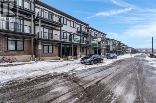 52 Wheat Lane, Kitchener, ON, N2R0R6 | Card Image