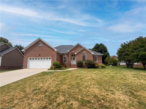 518 Wildwood Ln, Graham, NC, 27253-4373 | Card Image