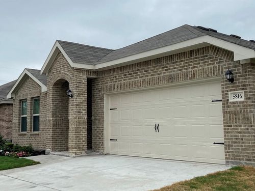 5816 Utopia Dr, Fort Worth, TX, 76179-2199 | Card Image