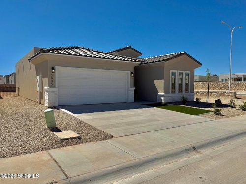 7935 San Eduardo St, Las Cruces, NM, 88012-8090 | Card Image