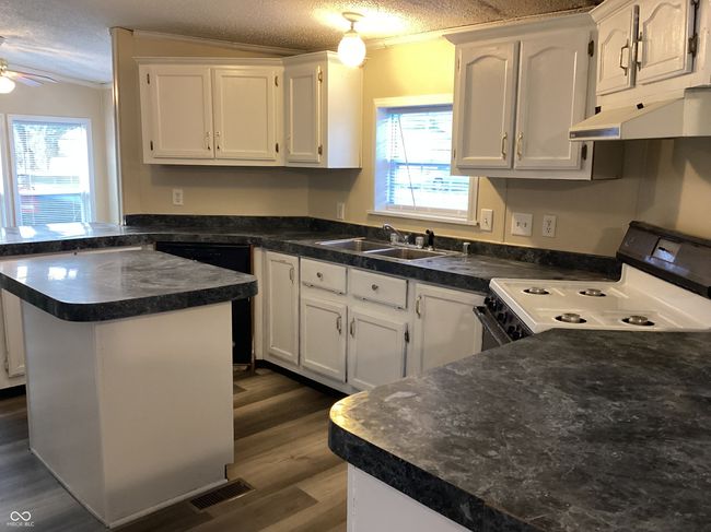 1293 W Oak St, House other with 3 bedrooms, 2 bathrooms and null parking in Macy IN | Image 7