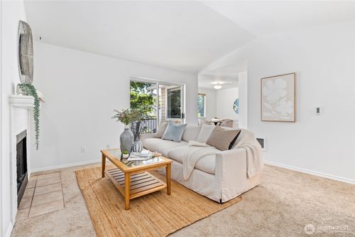 apt-k335-19230 Forest Park Dr Ne, Lake Forest Park, WA, 98155-2472 | Card Image