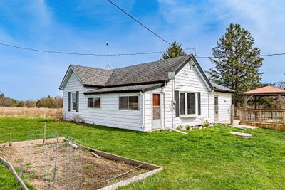 25 Old Greenfield Rd, House other with 3 bedrooms, 1 bathrooms and 22 parking in Brant ON | Image 2