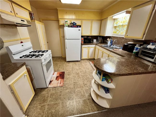 306 N Texas Ave, House other with 4 bedrooms, 2 bathrooms and null parking in Freer TX | Image 13