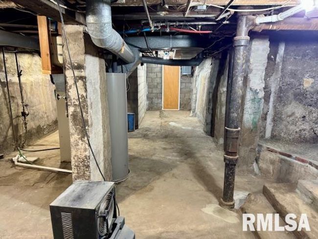 2334 N 6 Th St, House other with 3 bedrooms, 2 bathrooms and null parking in Clinton IA | Image 31