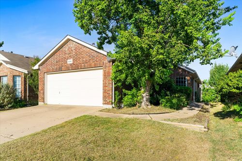 6241 Adonia Dr, Fort Worth, TX, 76131-1320 | Card Image