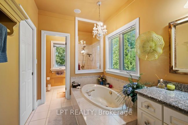 3909 Stone Point Rd, House other with 4 bedrooms, 4 bathrooms and 10 parking in Inverary ON | Image 37
