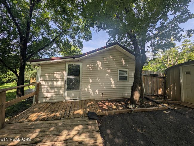 7421 Sevierville Pike, House other with 2 bedrooms, 1 bathrooms and null parking in Knoxville TN | Image 20